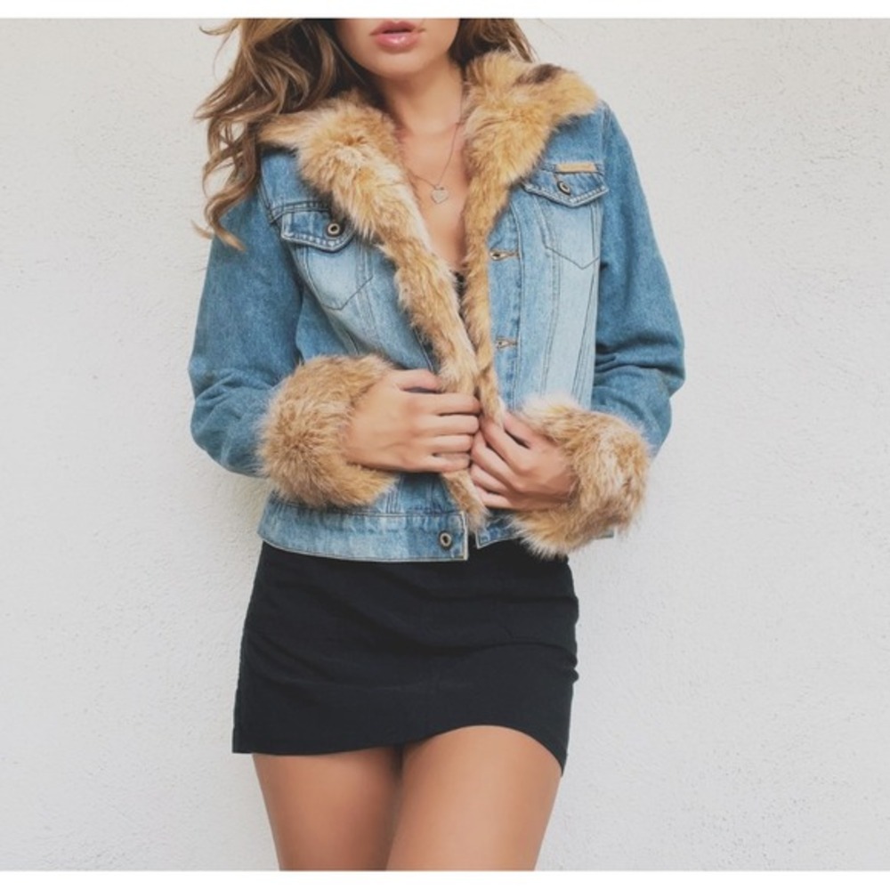 Vintage Y2K Faux Fur Trim Denim Jean Jacket Size Small Stretchy Fur‎ Cuff